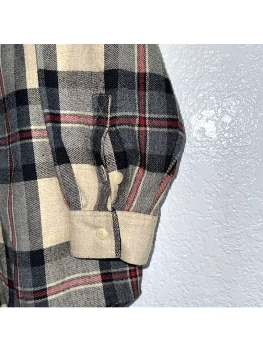 Chaus Sport Plaid Long Sleeve Button-Up Shirt Beige/Black Size 10 - Picture 5 of 7